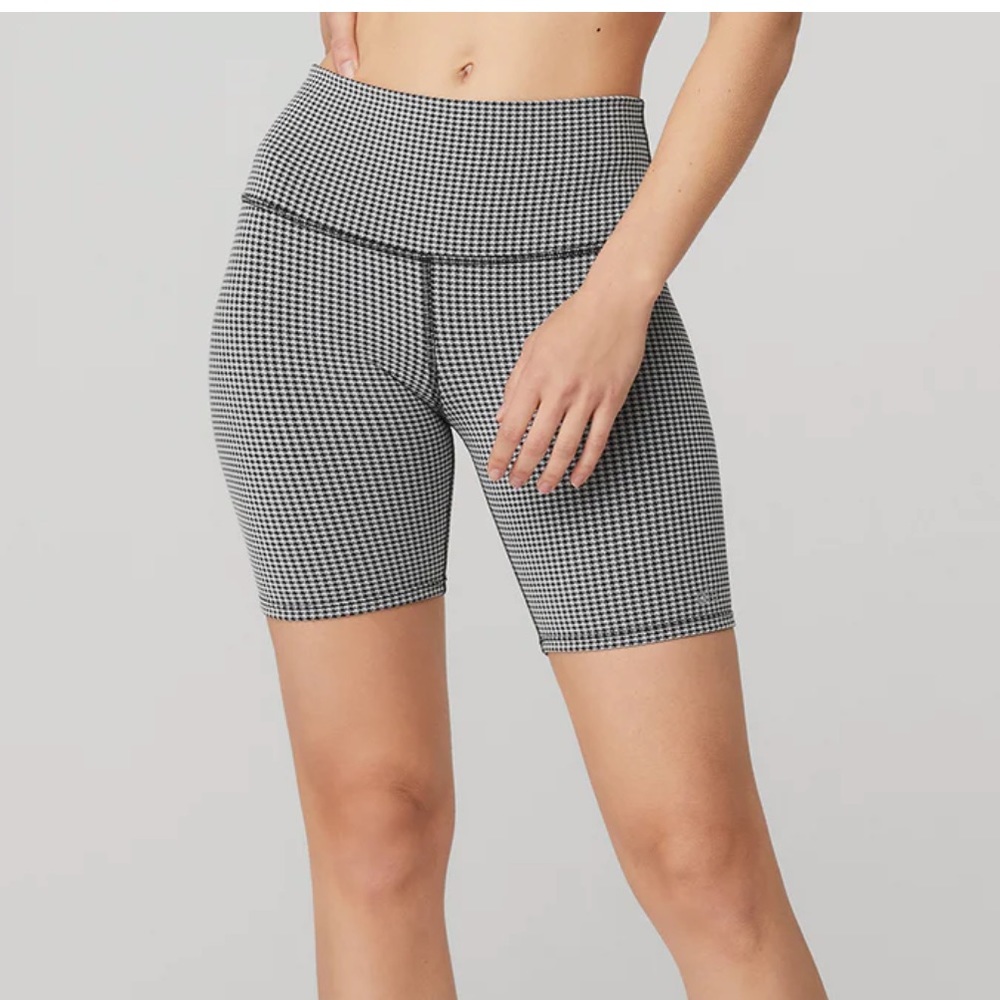 Alo 7" High-Waist Micro Houndstooth Biker Short Size Small